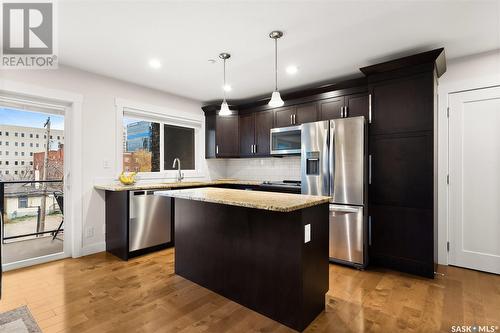 303 1863 Rae Street, Regina, SK - Indoor Photo Showing Kitchen With Upgraded Kitchen