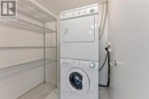1805 - 375 King Street W, Toronto, ON - Indoor Photo Showing Laundry Room