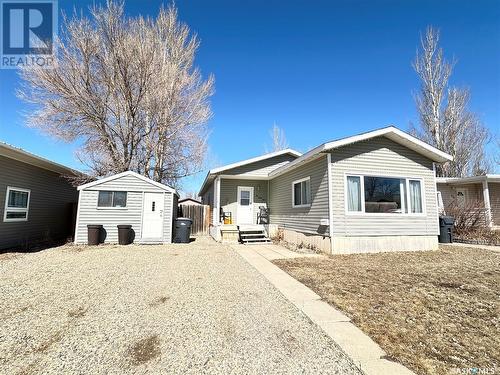 144 Laing Crescent, Weyburn, SK 