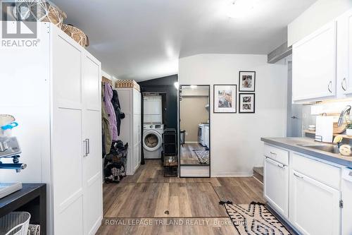 726 Elias St, London, ON - Indoor Photo Showing Laundry Room
