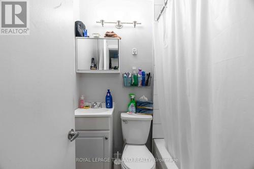 726 Elias Street, London, ON - Indoor Photo Showing Bathroom