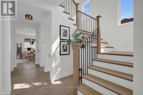 1918 Fountain Grass Drive, London, ON - Indoor Photo Showing Other Room