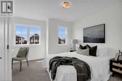 1918 Fountain Grass Drive, London, ON - Indoor Photo Showing Bedroom