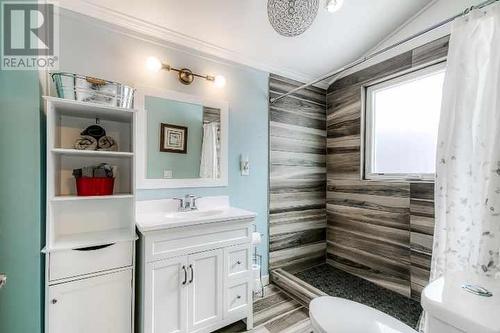 102 Downes Lake Road, Cartier, ON - Indoor Photo Showing Bathroom
