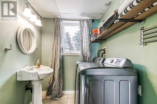 102 Downes Lake Road, Cartier, ON - Indoor Photo Showing Laundry Room