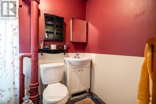 458 Albert Street, Oshawa, ON - Indoor Photo Showing Bathroom