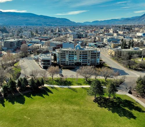 602-86 Lakeshore Drive, Penticton, BC - Outdoor With View