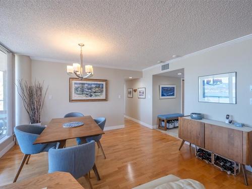 602-86 Lakeshore Drive, Penticton, BC - Indoor Photo Showing Dining Room