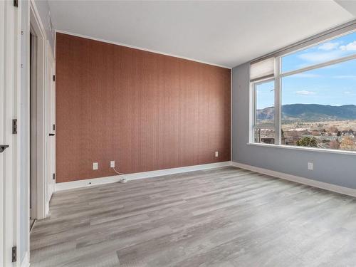 707-160 Lakeshore Drive, Penticton, BC - Indoor Photo Showing Other Room