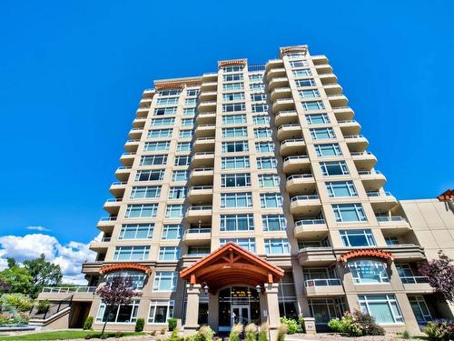 707-160 Lakeshore Drive, Penticton, BC - Outdoor With Balcony With Facade