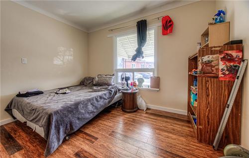 47 North Street, St. Catharines, ON - Indoor Photo Showing Bedroom
