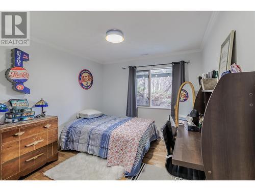 4715 Parker Court, 108 Mile Ranch, BC - Indoor Photo Showing Bedroom