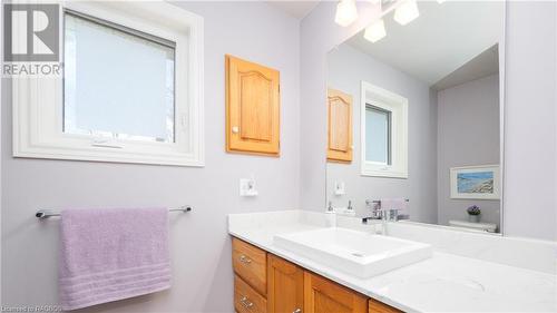 2 Sauble Woods Cres N, Sauble Beach, ON - Indoor Photo Showing Bathroom