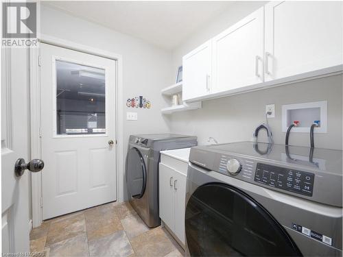 2 Sauble Woods Cres N, Sauble Beach, ON - Indoor Photo Showing Laundry Room