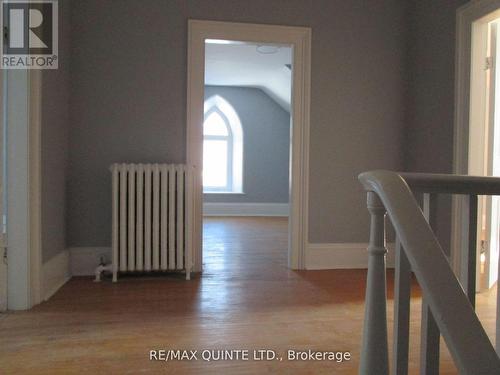37 Rollins St S, Madoc, ON - Indoor Photo Showing Other Room