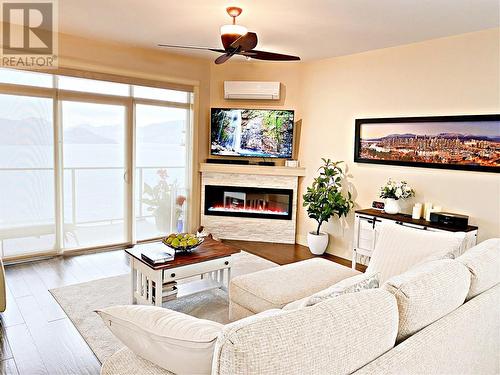 4350 Ponderosa Drive Unit# 220, Peachland, BC - Indoor Photo Showing Living Room With Fireplace