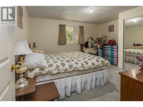 6221 37 Street Ne, Salmon Arm, BC - Indoor Photo Showing Bedroom