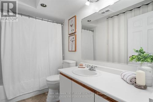 404 - 1 Queen Street, Cobourg, ON - Indoor Photo Showing Bathroom
