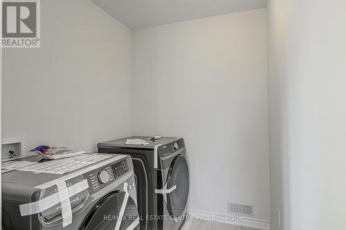 22 Heming St, Brant, ON - Indoor Photo Showing Laundry Room