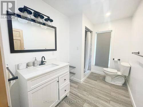4055 Glen Cedar Dr E, Ramara, ON - Indoor Photo Showing Bathroom