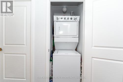#2608 - 60 Absolute Avenue, Mississauga, ON - Indoor Photo Showing Laundry Room