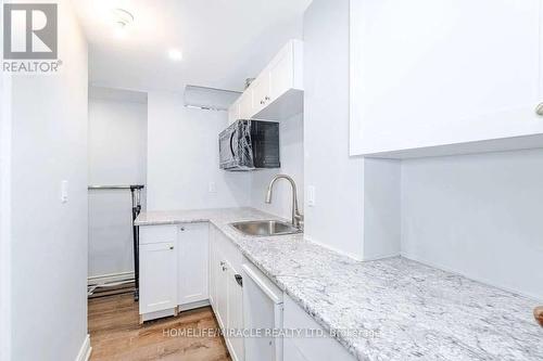 759 Irving Terrace, Milton, ON - Indoor Photo Showing Kitchen