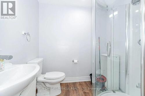759 Irving Terrace, Milton, ON - Indoor Photo Showing Bathroom