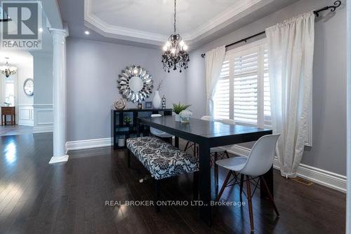 3277 Paul Henderson Drive, Mississauga, ON - Indoor Photo Showing Dining Room
