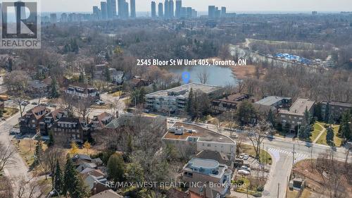 #405 -2545 Bloor St W, Toronto, ON - Outdoor With View