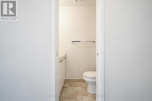 1007 - 12 York Street, Toronto, ON - Indoor Photo Showing Bathroom