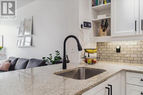 #303 -85 East Liberty St, Toronto, ON - Indoor Photo Showing Kitchen
