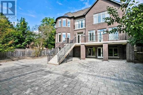 73 Stockdale Crescent, Richmond Hill, ON - Outdoor