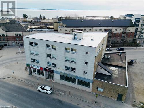 Welcome to 221 Algonquin Avenue. 18 - 1 bed units & 3 Commercial Units - 221 Algonquin Avenue, North Bay, ON 