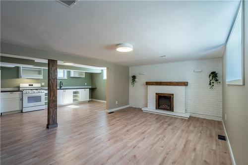 142 Marcella Crescent, Hamilton, ON - Indoor With Fireplace
