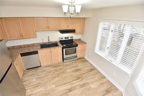 266 Limeridge Road E|Unit #4, Hamilton, ON - Indoor Photo Showing Kitchen With Double Sink