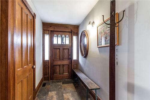 Foyer - 627 Bayshore Boulevard, Burlington, ON - Indoor Photo Showing Other Room