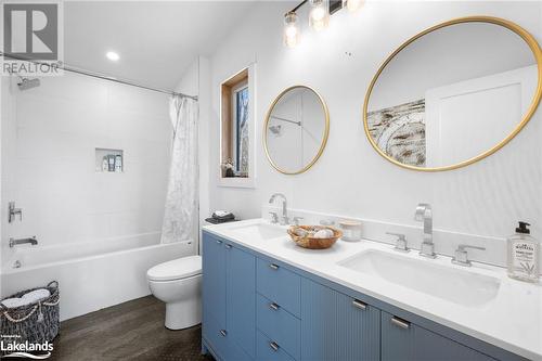 248 Riverside Drive, Haliburton, ON - Indoor Photo Showing Bathroom