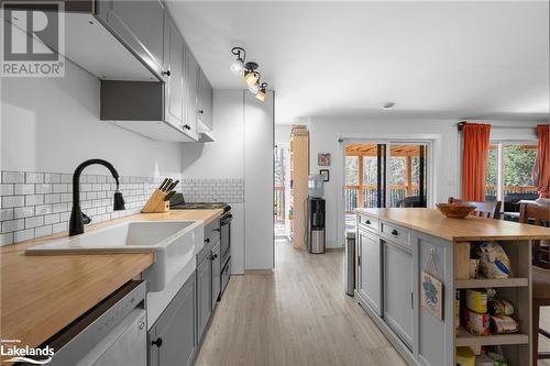 248 Riverside Drive, Haliburton, ON - Indoor Photo Showing Kitchen With Upgraded Kitchen