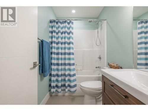 2603 39 Avenue Unit# 2, Vernon, BC - Indoor Photo Showing Bathroom