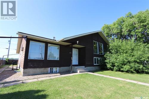 835 7Th Street E, Prince Albert, SK - Outdoor