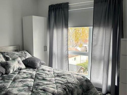 Chambre Ã Â coucher - 335-3875 56E Rue, Laval (Laval-Ouest), QC - Indoor Photo Showing Bedroom