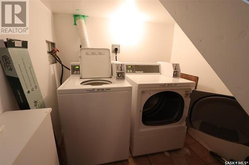 837 7Th Street E, Prince Albert, SK - Indoor Photo Showing Laundry Room