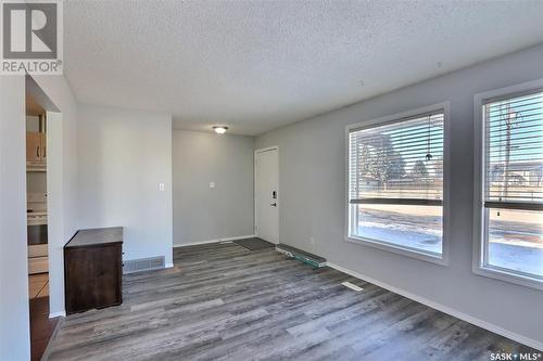 837 7Th Street E, Prince Albert, SK - Indoor Photo Showing Other Room