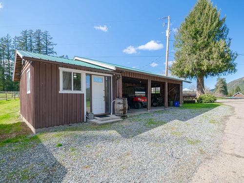 7087 Mays Rd, Duncan, BC - Outdoor