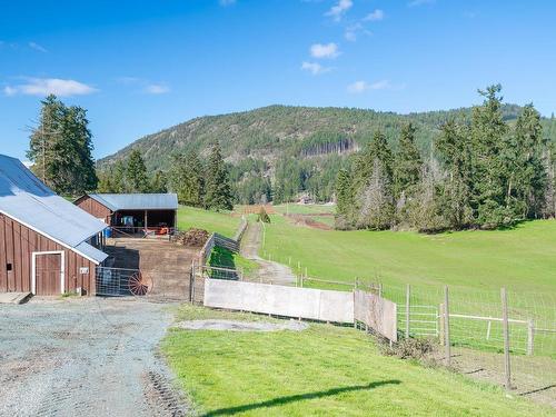 7087 Mays Rd, Duncan, BC - Outdoor
