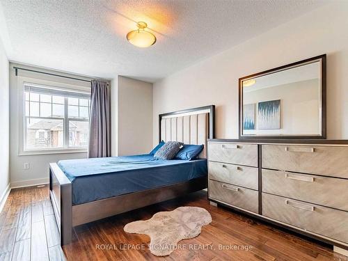 3043 Drumloch Ave, Oakville, ON - Indoor Photo Showing Bedroom