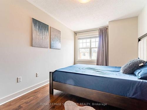 3043 Drumloch Ave, Oakville, ON - Indoor Photo Showing Bedroom