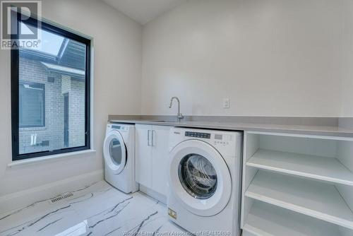 506 Lily Mac Boulevard, Windsor, ON - Indoor Photo Showing Laundry Room