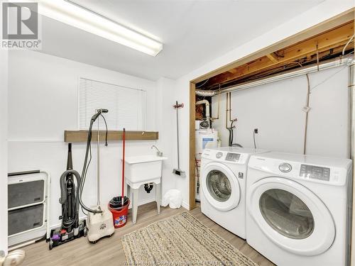 90 Riviera Drive, Amherstburg, ON - Indoor Photo Showing Laundry Room