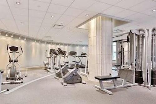 38 Elm Street|Unit #3112, Toronto, ON - Indoor Photo Showing Gym Room